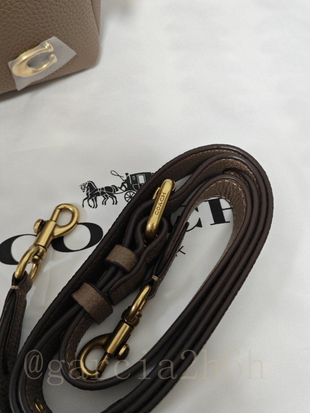 😘😘Coach Lana Shoulder Bag 23 brown - Picture 13 of 15